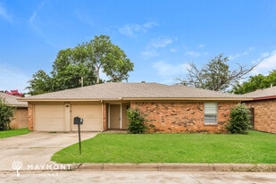 3728 Misty Meadow Dr in Fort Worth, TX - Building Photo