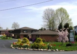 Willow Ridge Apartments in Elizabethtown, PA - Building Photo - Building Photo