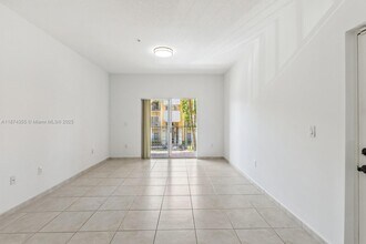 7270 NW 114th Ave in Doral, FL - Building Photo - Building Photo