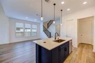 25326 Loch Doon Dr in Katy, TX - Building Photo