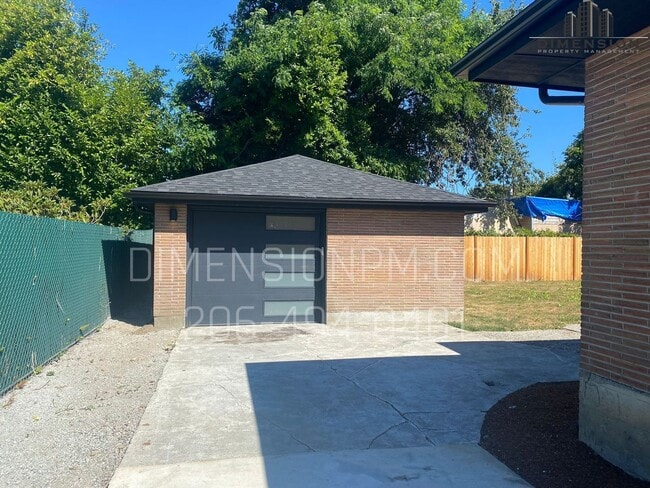 10448 2nd Ave SW in Seattle, WA - Building Photo - Building Photo