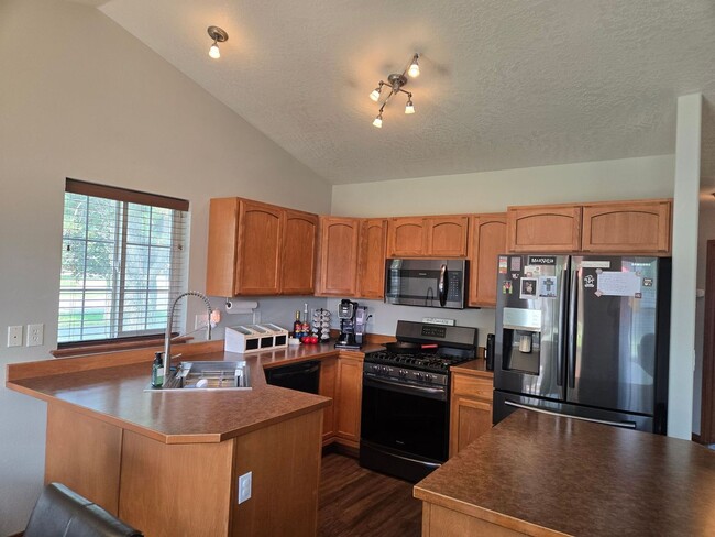 3048 W Wilbur Ave in Coeur d'Alene, ID - Building Photo - Building Photo