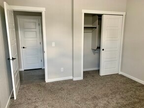 6461 Vistancia Ave, Unit Upstairs Bedroom in Colorado Springs, CO - Building Photo - Building Photo