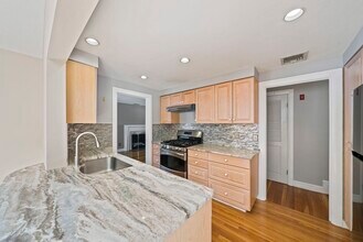 55 Evelyn Rd in Needham, MA - Building Photo - Building Photo