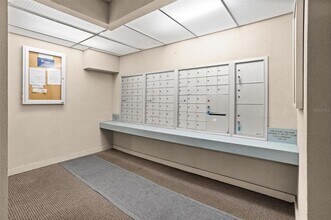450 Treasure Island Causeway in Treasure Island, FL - Foto de edificio - Building Photo