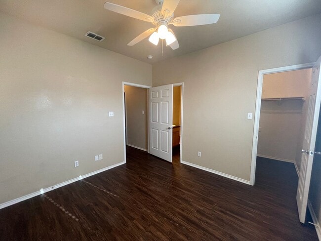 105-107 Sunburst Ct in Weatherford, TX - Foto de edificio - Building Photo