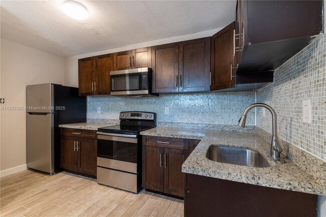 property at 601 S Flagler Ave
