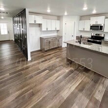 800 Hoffman Hills Blvd in Willard, MO - Building Photo - Building Photo