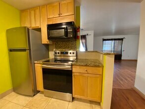 1855 Icarus Dr, Unit A in Lafayette, CO - Foto de edificio - Building Photo