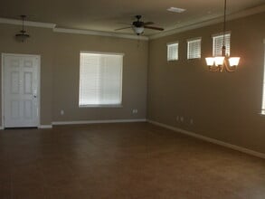 2036 Vignolia Loop in Roseville, CA - Building Photo - Building Photo