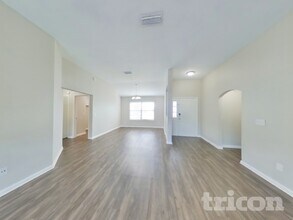 11540 Rolling River Blvd in Jacksonville, FL - Building Photo - Building Photo