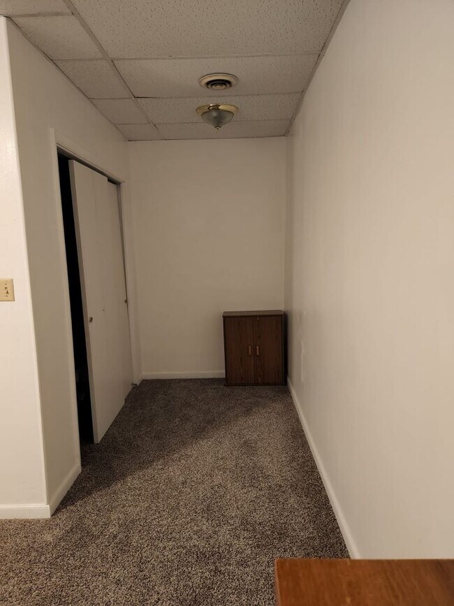 202 S Madison St in Bloomfield, IA - Building Photo - Building Photo