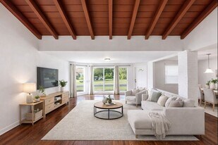 1231 Longwood St in West Palm Beach, FL - Building Photo