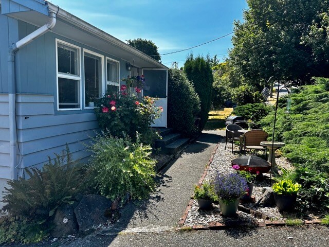 4226 27th Ave W, Unit 4226 in Seattle, WA - Building Photo - Building Photo