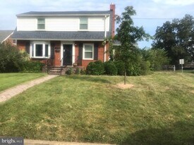 2501 Gaither St, Unit 8505-12 in Temple Hills, MD - Building Photo
