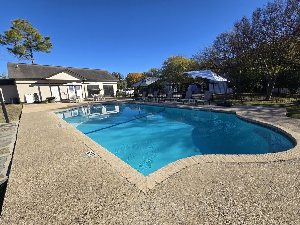 Windy Meadows in Schertz, TX - Building Photo