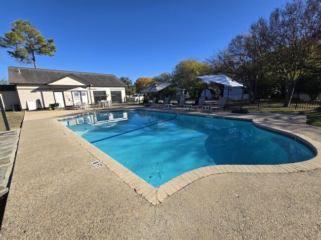 Windy Meadows in Schertz, TX - Building Photo - Building Photo