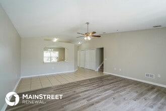 3640 Queens Cove Blvd in Winter Haven, FL - Foto de edificio - Building Photo