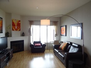 964 Belmont Ter, Unit 5 in Sunnyvale, CA - Foto de edificio - Building Photo