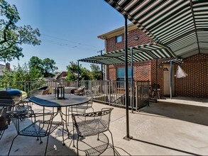 McFarlin Place Apartments in Dallas, TX - Building Photo - Building Photo