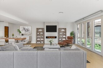 287 Tappan St in Brookline, MA - Foto de edificio - Building Photo