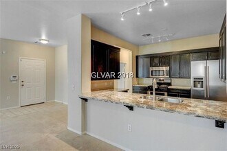 720 Peachy Canyon Cir in Las Vegas, NV - Building Photo - Building Photo