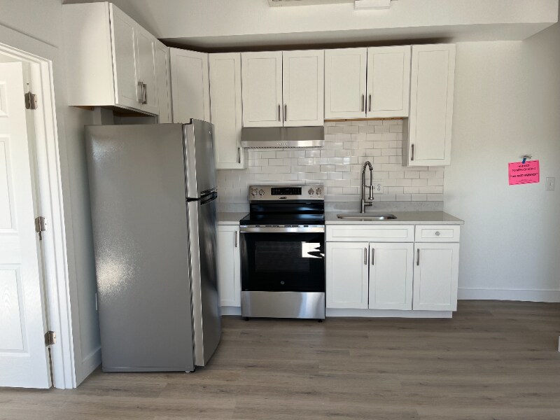 169 Merrimack St in Lowell, MA - Building Photo