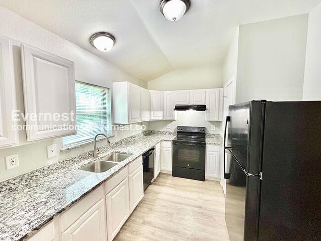 152 Creek Cove Dr in Dallas, TX - Building Photo - Building Photo