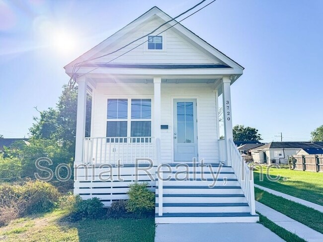 property at 3720 Buchanan St