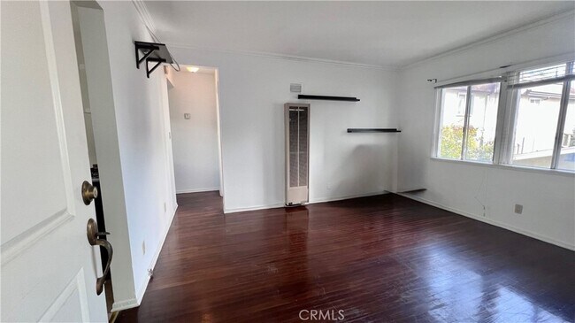 11103 Cumpston St in Los Angeles, CA - Building Photo - Building Photo