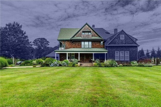 7 Gibson Ave, Unit 502 in Narragansett, RI - Building Photo - Building Photo