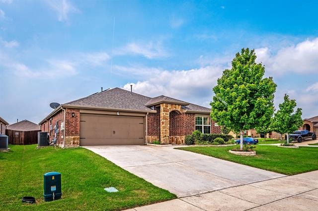 1911 Meadow Crest Dr in Princeton, TX - Building Photo - Building Photo