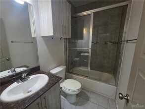 2009 Garden Ridge Dr in Edinburg, TX - Building Photo - Building Photo