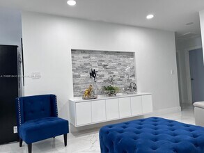209 NW 46th Ave in Miami, FL - Building Photo - Building Photo