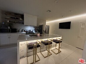 641 N Vista St in Los Angeles, CA - Building Photo - Building Photo