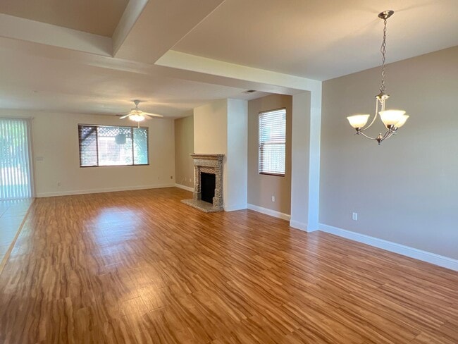 5314 Vista Del Mar Ave in Bakersfield, CA - Building Photo - Building Photo