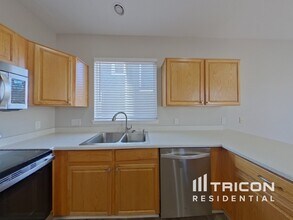 10893 Bullock Ct in Parker, CO - Building Photo - Building Photo