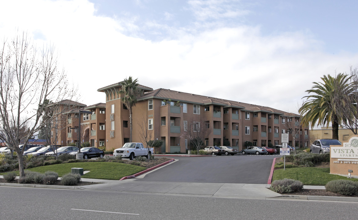 Vista Park in San Jose, CA - Foto de edificio