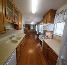 295 Cerro Romauldo Ave in San Luis Obispo, CA - Building Photo - Building Photo