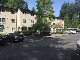 317 152nd St E in Tacoma, WA - Building Photo