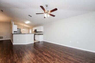 3047 Elbib Dr in St. Cloud, FL - Building Photo - Building Photo