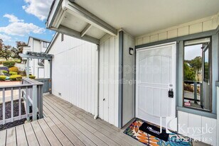 101 Nashville Ln in Vallejo, CA - Building Photo