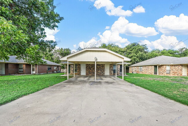 property at 409 Rockcrest Dr