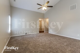 1016 Central Park Blvd W in Greenwood, IN - Building Photo - Building Photo