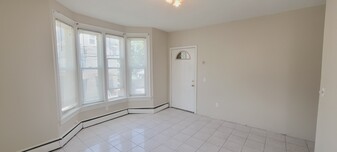 35 Vandewater St, Unit 35 Vandewater St in Providence, RI - Building Photo