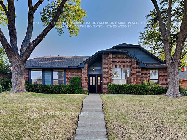property at 2031 Crestside Dr