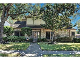 2442 Hodges Bend Cir in Sugar Land, TX - Building Photo