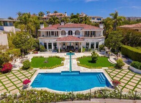 3 Harbor Light, Unit 102 in Newport Beach, CA - Building Photo