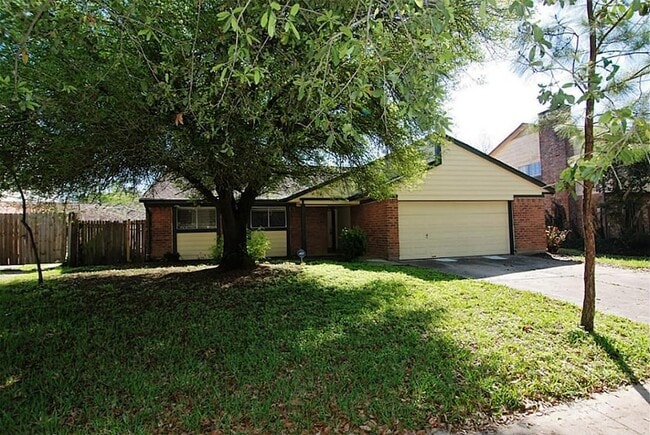 7511 Harpers Glen Ln