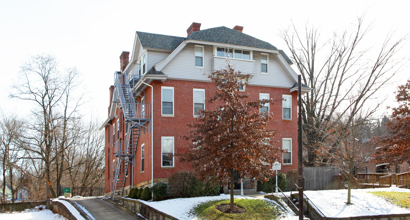 606 Swissvale Ave in Pittsburgh, PA - Foto de edificio